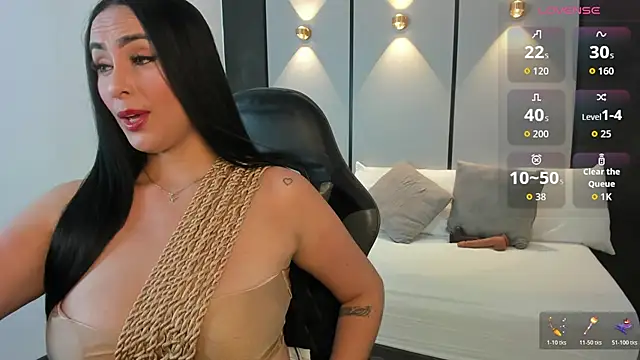 Snapshot of ashly_moonn chatting on 05-30-26, 12:33 ashly moonn online show from 05-30-26, 12:33