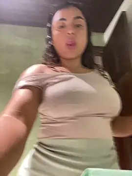 Salomeferreira  online show from 10-23-25, 04:05