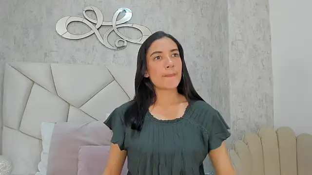 Skylerwhite02 online show from 11-08-25, 07:50