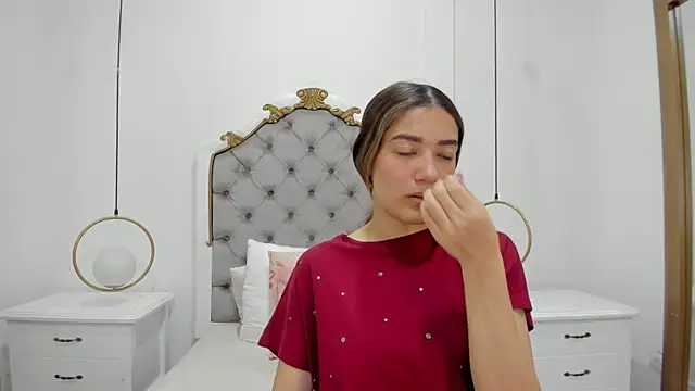 Skylerwhite02 online show from 04-10-26, 03:35