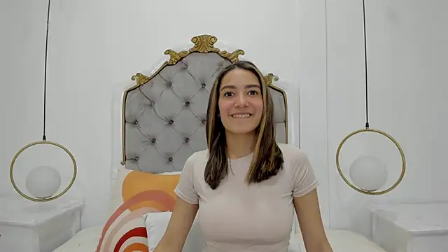 Snapshot of Skylerwhite02 chatting on 07-25-26, 03:47 Skylerwhite02 online show from 07-25-26, 03:47