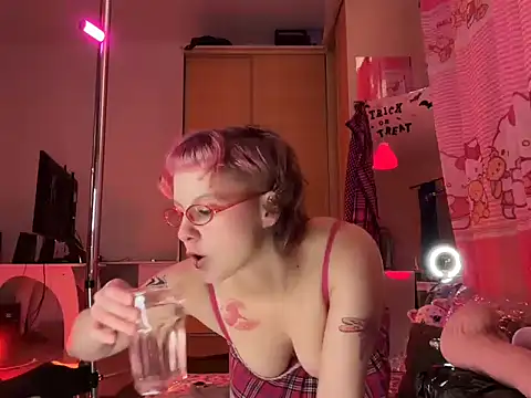 MystiqueRoxy online show from 11-03-25, 12:49