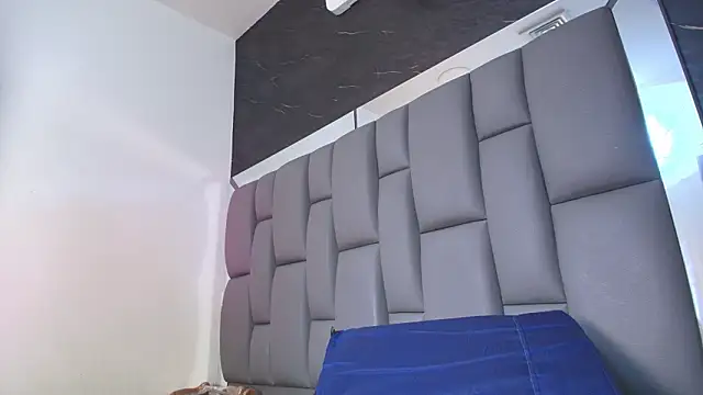 kissme luna online show from 02-12-26, 07:02