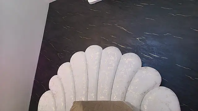 kissme luna online show from 04-15-26, 07:07