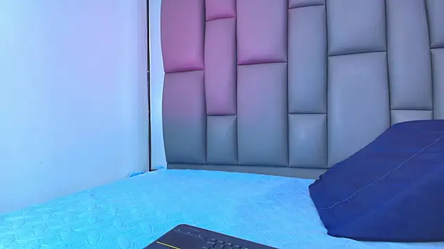 kissme luna online show from 11-27-25, 07:14