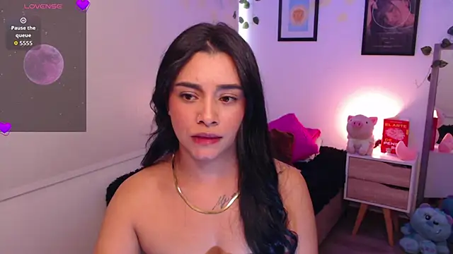 MarilynWhite  online show from 10-22-25, 09:24