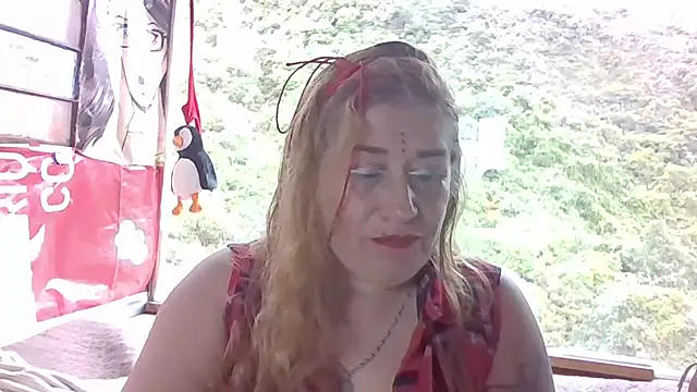 Snapshot of Effata30 chatting on 10-14-25, 04:40 Effata30 online show from 10-14-25, 04:40