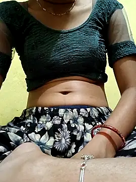 Snapshot of Aasha_devi05 chatting on 10-24-25, 10:14 Aasha devi05 online show from 10-24-25, 10:14