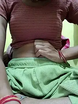 Snapshot of Aasha_devi05 chatting on 10-29-25, 05:45 Aasha devi05 online show from 10-29-25, 05:45