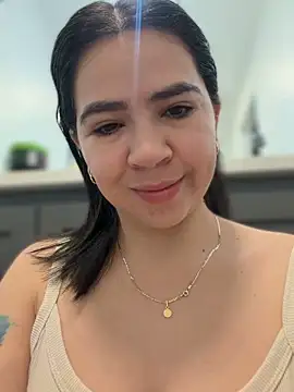 Snapshot of Gringo_XXX_Latina chatting on 04-23-26, 04:08 Gringo XXX Latina online show from 04-23-26, 04:08
