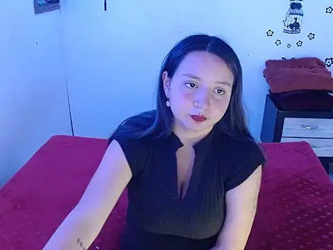 Mia2xsmith online show from 10-27-25, 03:07