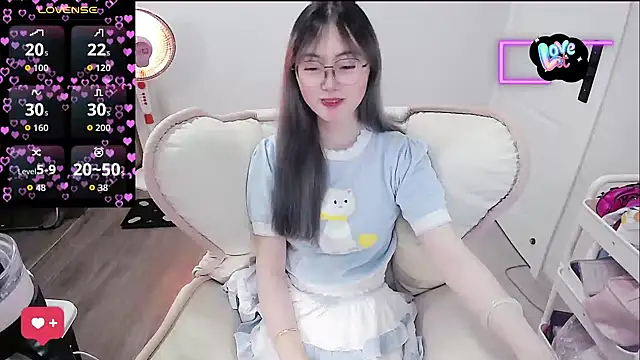 baby-yaya20 online show from 02-08-26, 10:46