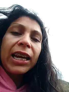 Snapshot of chickahoot chatting on 09-17-25, 05:26 chickahoot online show from 09-17-25, 05:26