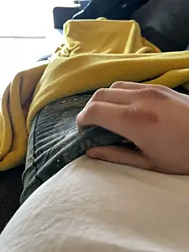 Snapshot of mystery420_ chatting on 01-11-26, 11:17 mystery420 online show from 01-11-26, 11:17