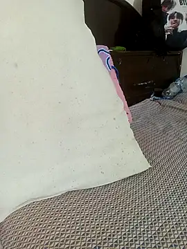 Snapshot of Colege_girl_ chatting on 10-13-25, 05:42 Colege girl  online show from 10-13-25, 05:42