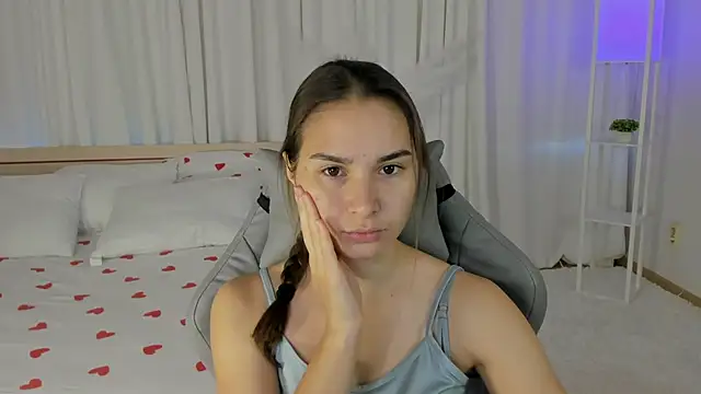 SeraphineClark online show from 10-10-25, 02:12