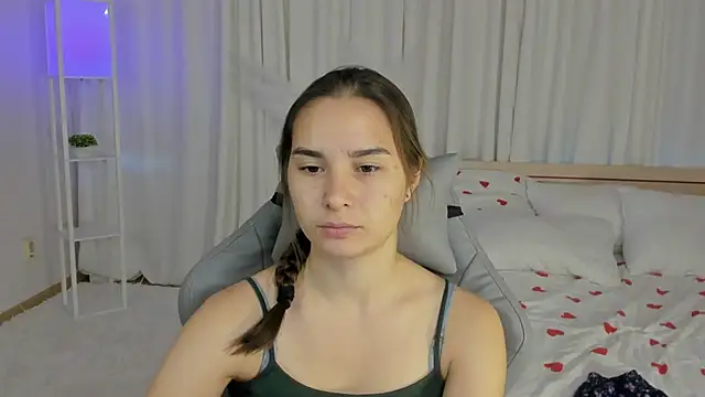 SeraphineClark online show from 10-11-25, 02:23