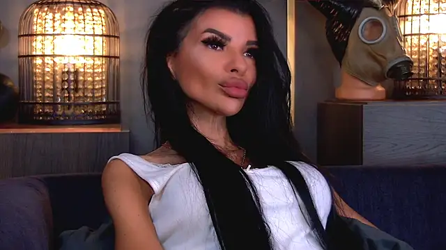 EleniaDevons online show from 06-18-26, 11:15