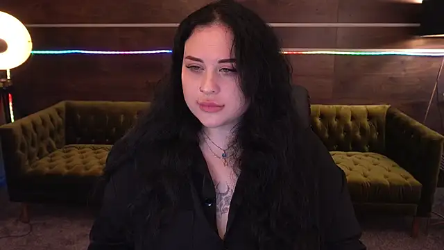 Snapshot of SerahMirabeli chatting on 09-10-25, 02:16 SerahMirabeli online show from 09-10-25, 02:16