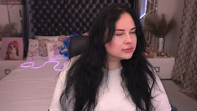 Snapshot of SerahMirabeli chatting on 09-12-25, 12:49 SerahMirabeli online show from 09-12-25, 12:49