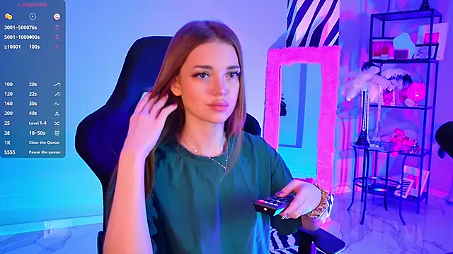 FlexyFox online show from 03-06-26, 01:06