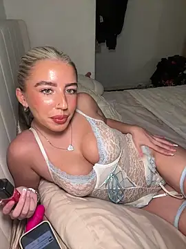 BlondeBetty online show from 02-22-26, 05:58