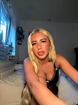 BlondeBetty online show from 09-29-25, 04:56