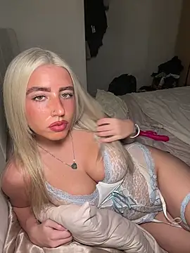 BlondeBetty online show from 02-24-26, 08:42