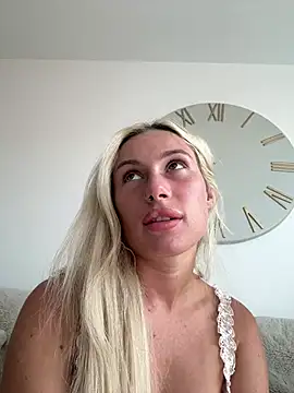 SexySaraxxoo online show from 07-21-26, 02:51