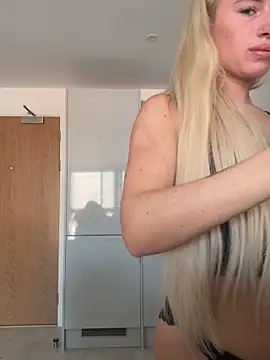 Snapshot of SexySaraxxoo chatting on 05-26-26, 10:46 SexySaraxxoo online show from 05-26-26, 10:46