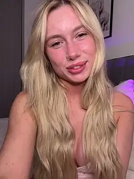 Snapshot of SexySaraxxoo chatting on 02-03-26, 12:21 SexySaraxxoo online show from 02-03-26, 12:21