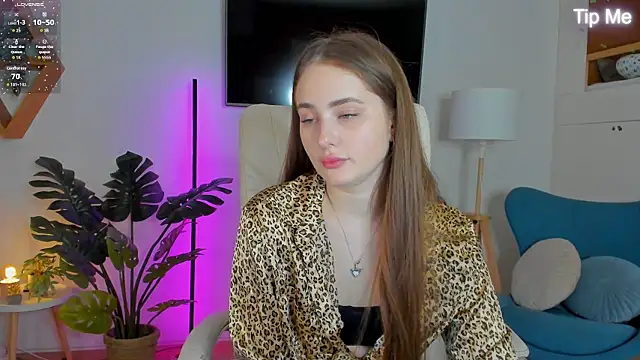 Sweet  Amily online show from 11-09-25, 08:40