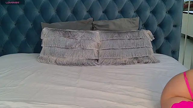 SunnyDane online show from 03-07-26, 01:05