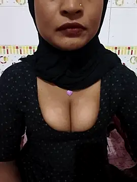 Itz Mayra  online show from 11-25-25, 08:47