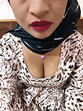 Itz Mayra  online show from 11-12-25, 06:28