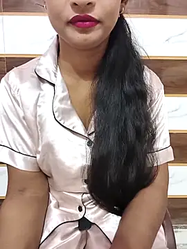 Itz Mayra  online show from 10-25-25, 08:02