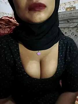 Itz Mayra  online show from 11-26-25, 09:04