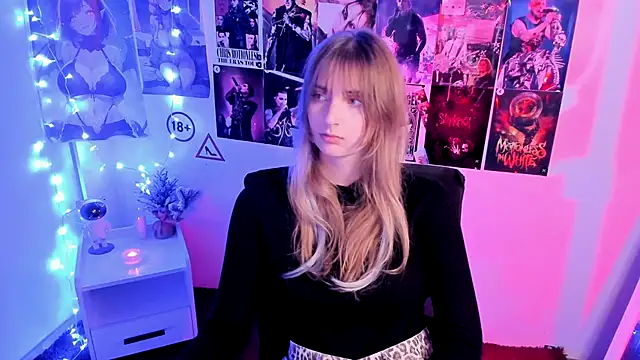 Snapshot of NeyliDream chatting on 10-23-25, 06:34 NeyliDream online show from 10-23-25, 06:34