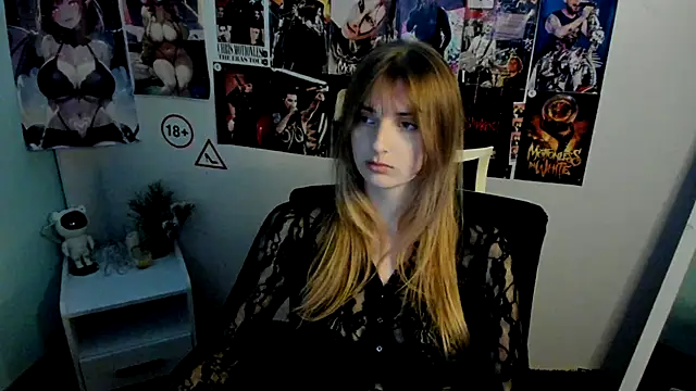 Snapshot of NeyliDream chatting on 10-14-25, 06:14 NeyliDream online show from 10-14-25, 06:14