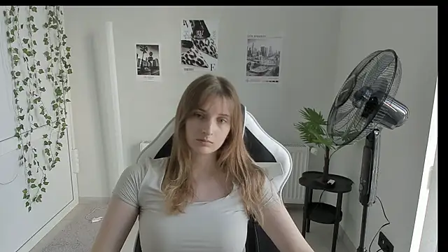 Snapshot of NeyliDream chatting on 06-05-26, 01:17 NeyliDream online show from 06-05-26, 01:17