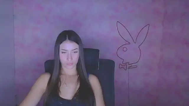 AlisaBubbles online show from 10-29-25, 07:18