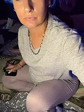 shortywidaphatty online show from 11-12-25, 04:11