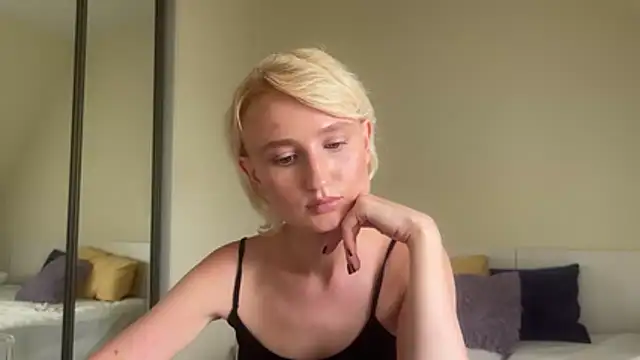 Evylenn online show from 07-08-26, 03:56