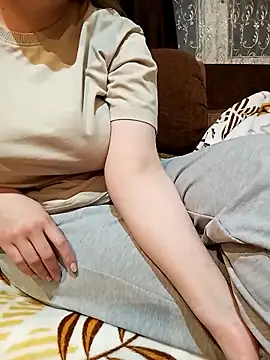 whiteprincesse online show from 09-10-25, 05:23