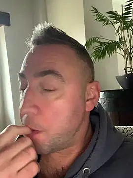 Marronglace1 online show from 02-18-26, 09:39