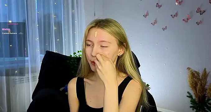 Succubelle online show from 01-11-26, 07:48