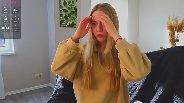 Succubelle online show from 10-08-25, 06:04