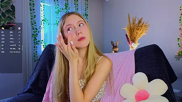 Succubelle online show from 12-16-25, 07:12