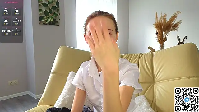 Succubelle online show from 10-16-25, 06:10