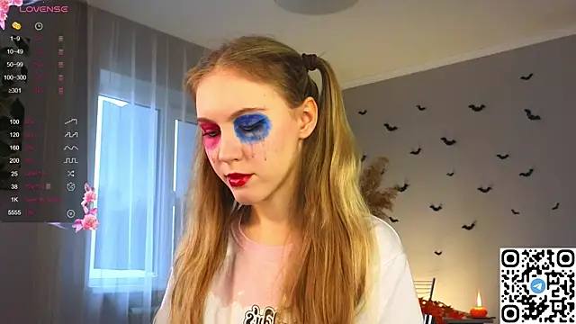 Succubelle online show from 10-31-25, 06:32